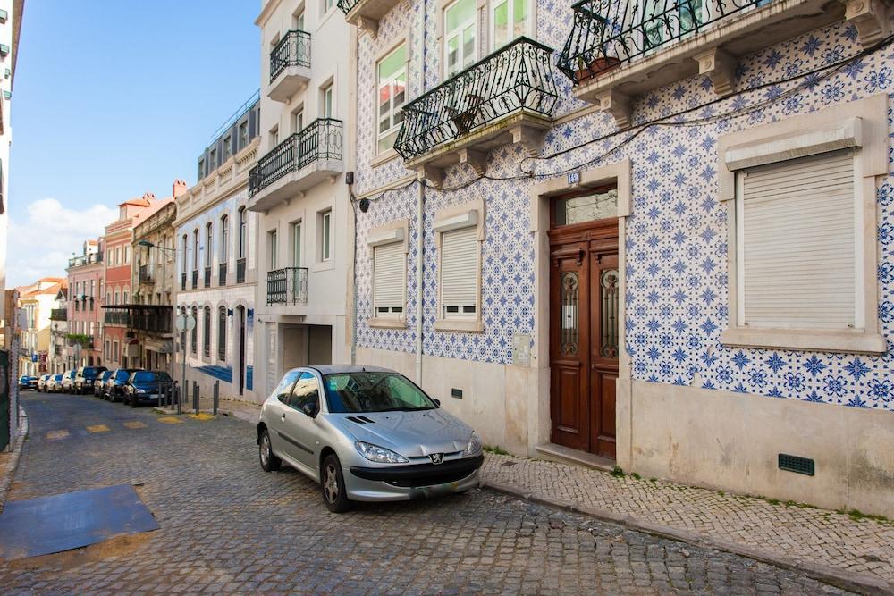 Apartment Liberty Penthouse Three-bedroom - By Lu Holidays Lisbon